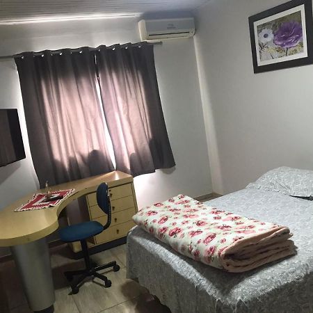Casa Com 2 Quartos Agradaveis Com Ar Condicionado Foz do Iguaçu Eksteriør bilde